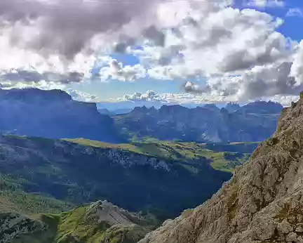 PXL127 Un des plus beaux panoramas des Dolomites.
